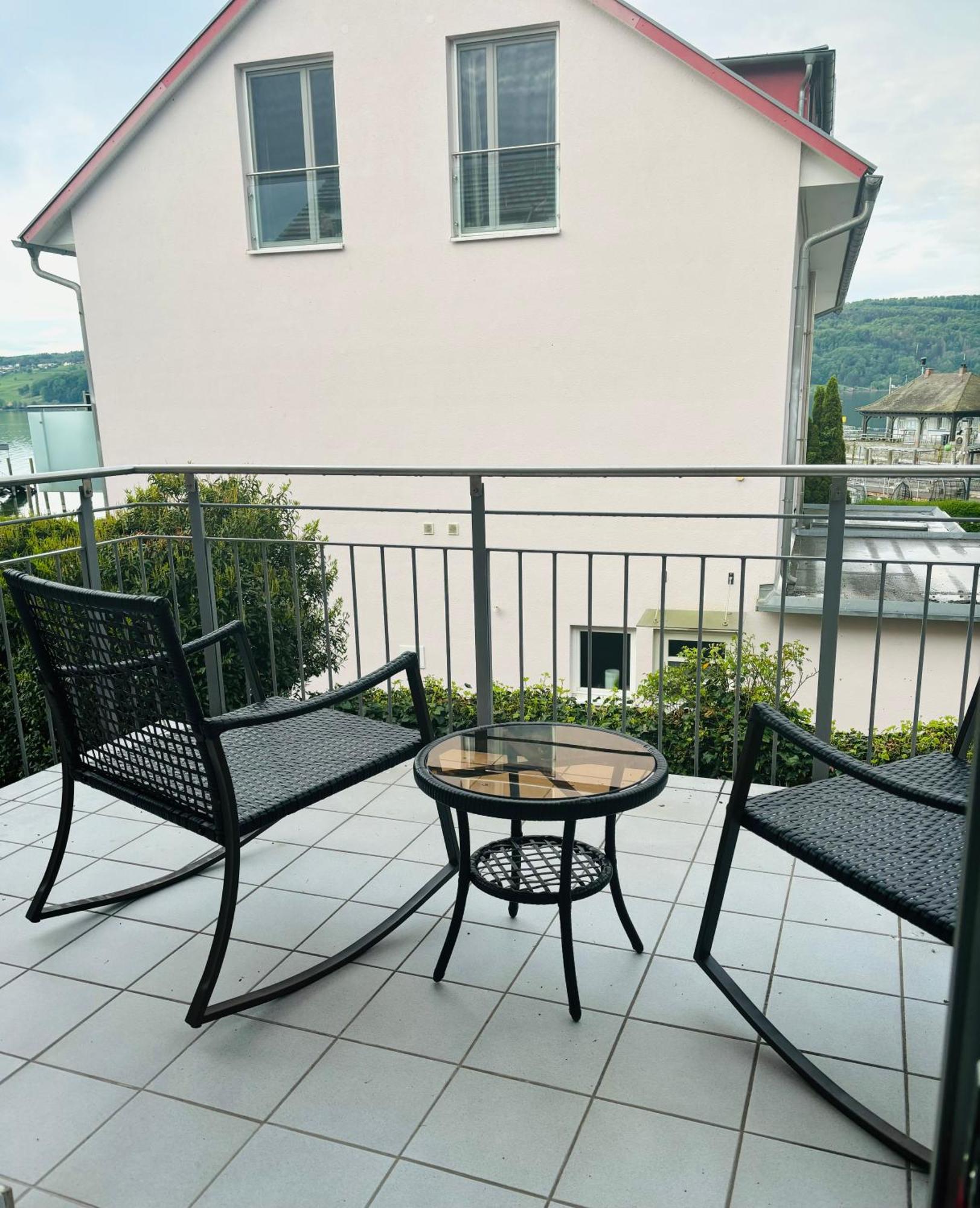 Lakefront Island Entire Apartment Reichenau Exterior foto